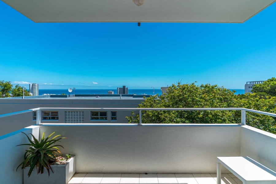 2 Bedroom Property for Sale in Sea Point Western Cape